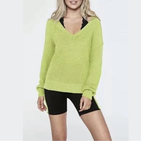 PINK Victoria's Secret Sweaters - Victoria’s Secret PINK Sweater Cable Knit Relaxed Fit Neon Green Size Small